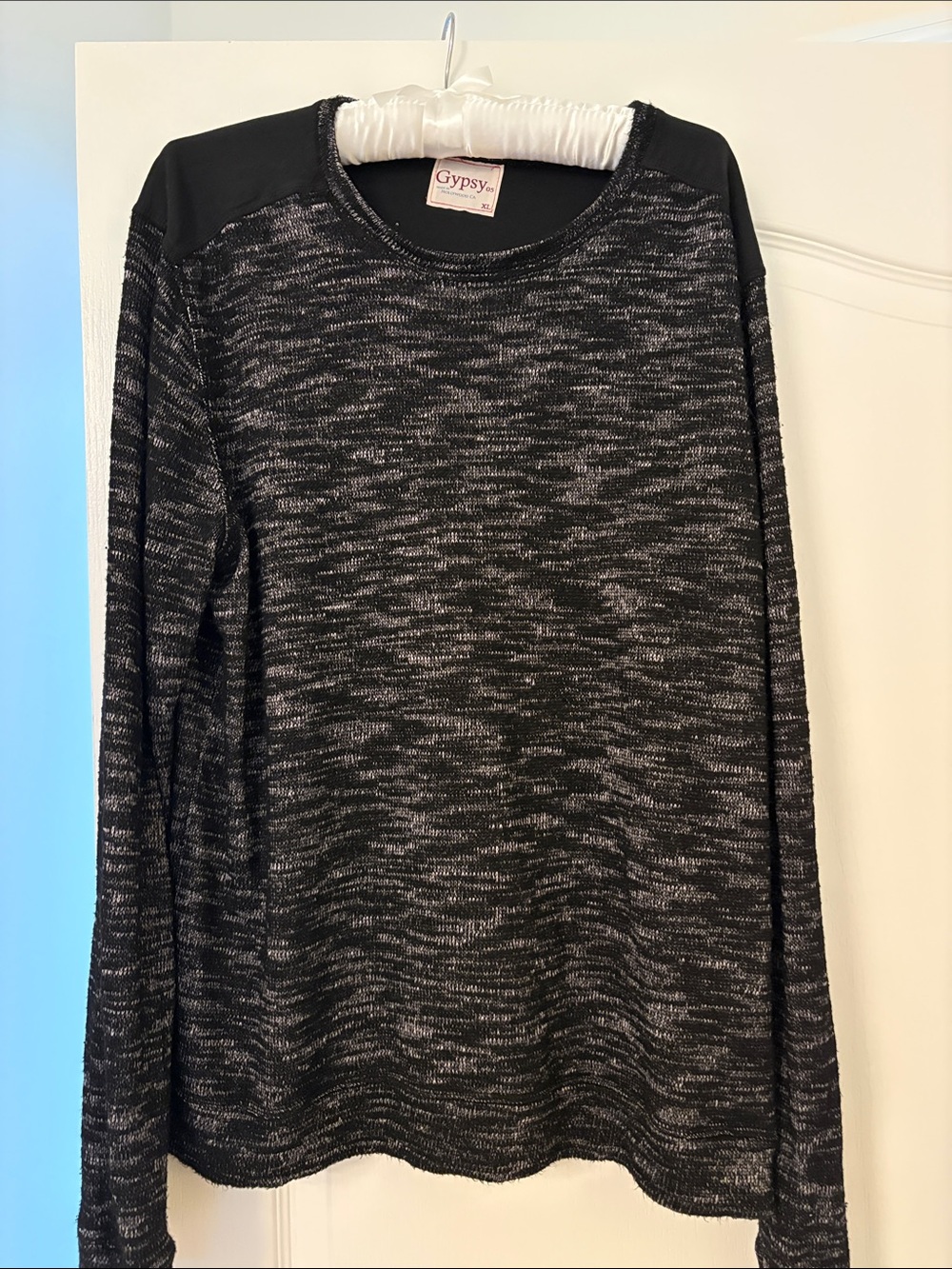 Gypsy Made in California black and white marbled sweater. Size XL